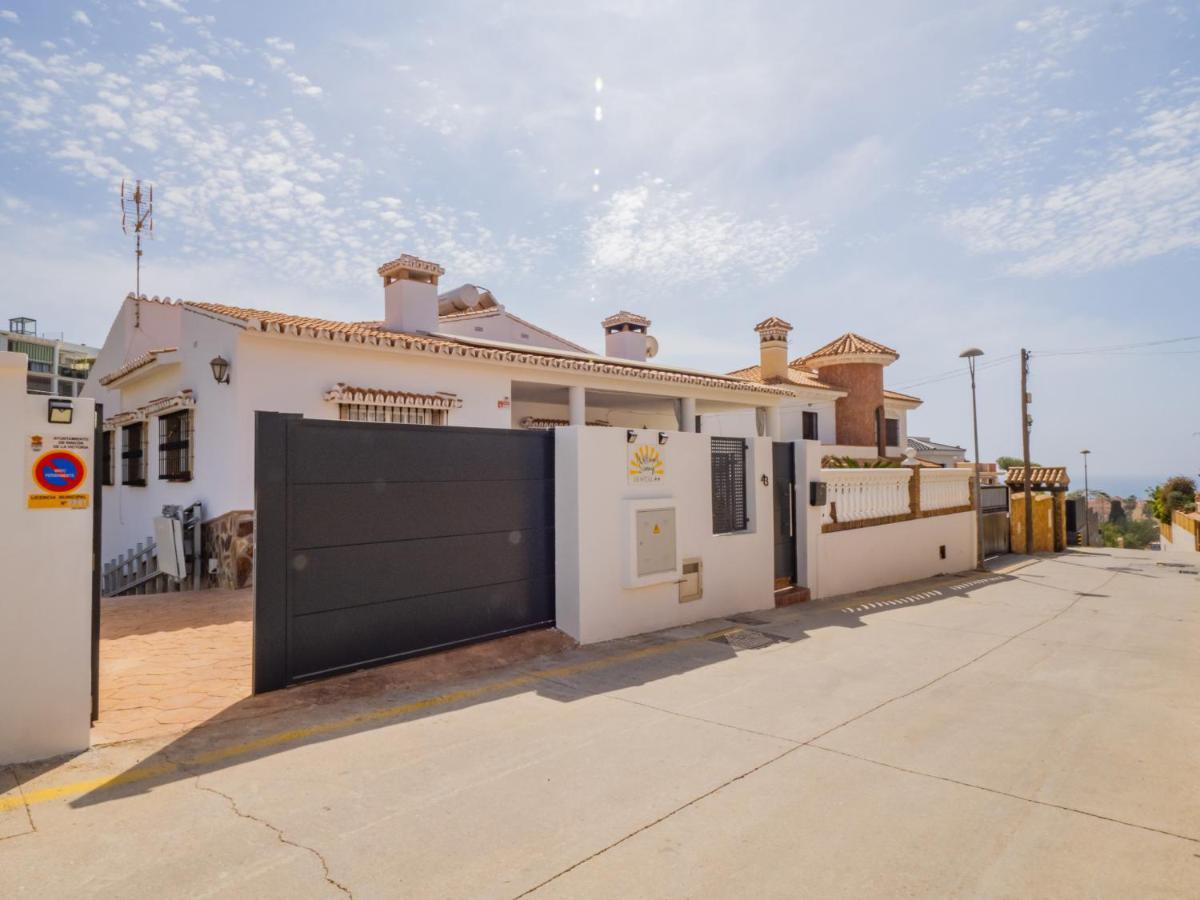 Cubo'S Hostal William'S Sunny 5 With Breakfast Torre de Benagalbοn Εξωτερικό φωτογραφία