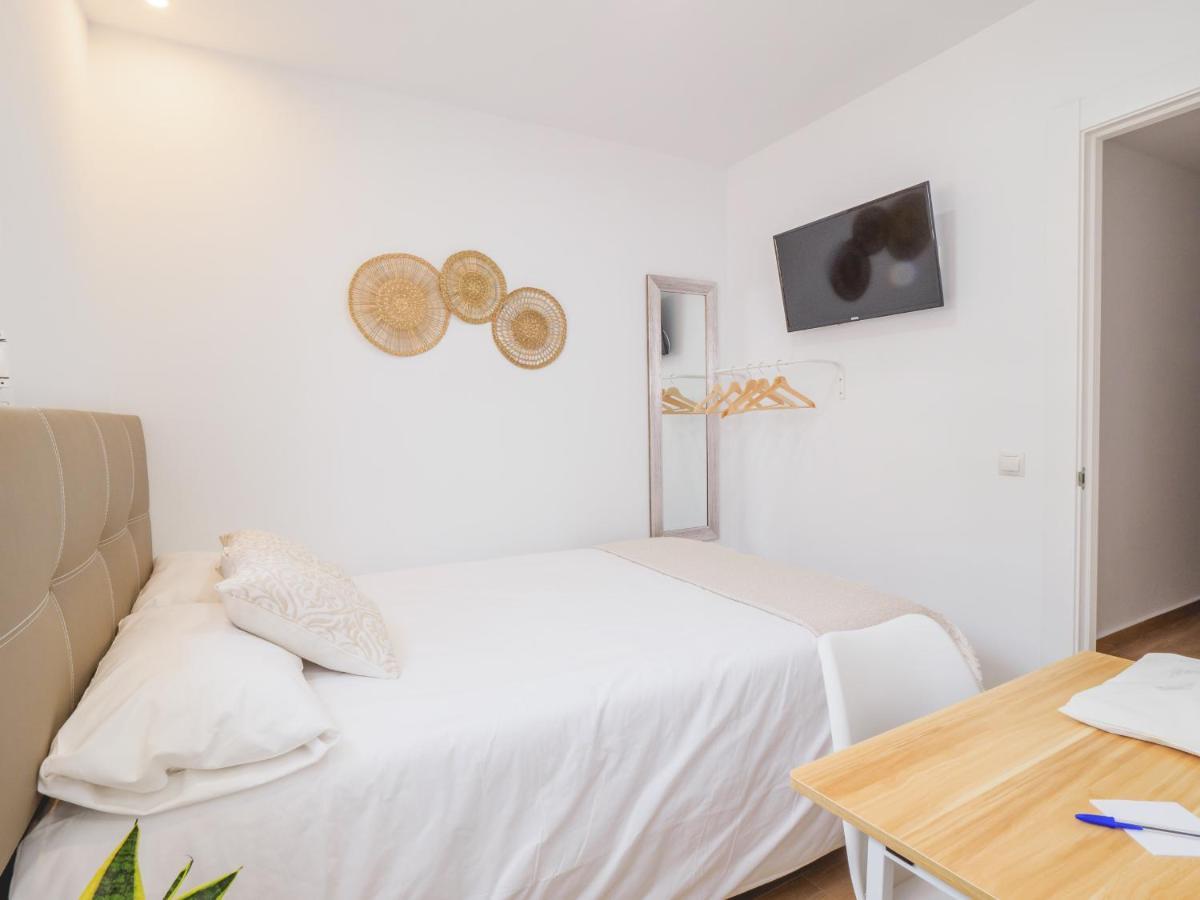 Cubo'S Hostal William'S Sunny 5 With Breakfast Torre de Benagalbοn Εξωτερικό φωτογραφία