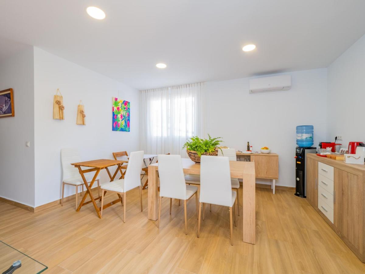 Cubo'S Hostal William'S Sunny 5 With Breakfast Torre de Benagalbοn Εξωτερικό φωτογραφία