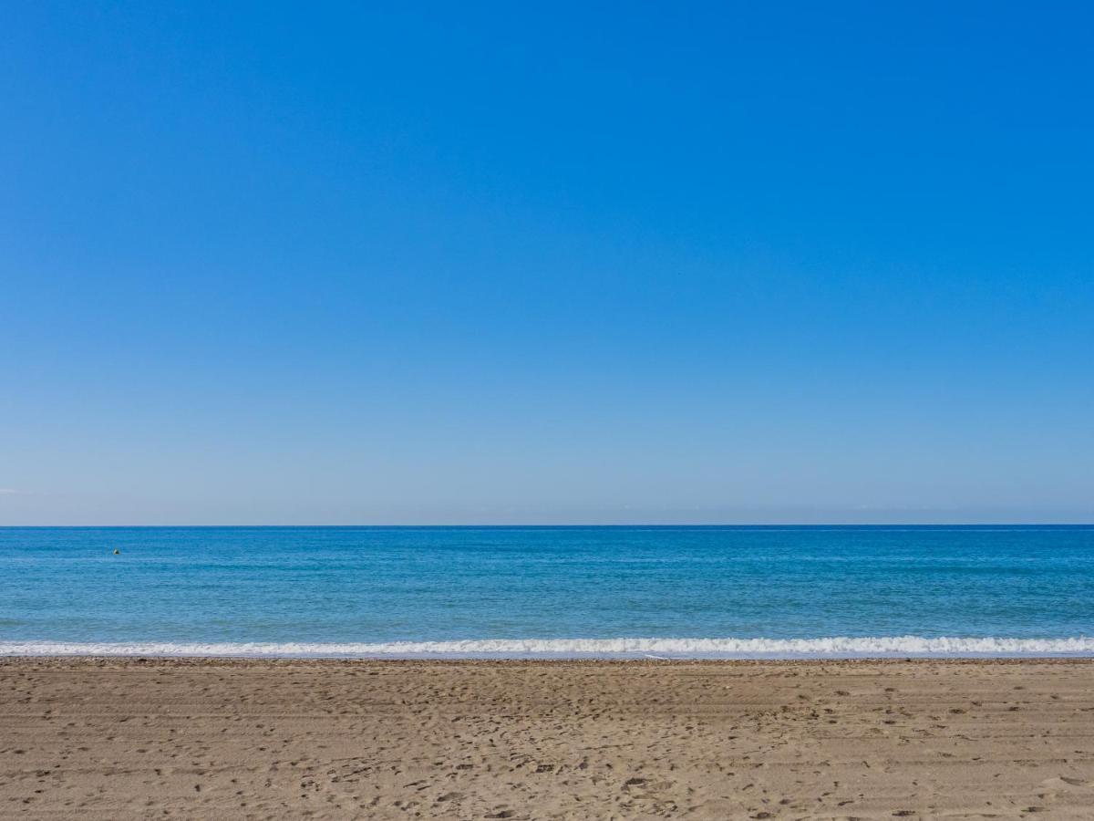 Cubo'S Hostal William'S Sunny 5 With Breakfast Torre de Benagalbοn Εξωτερικό φωτογραφία